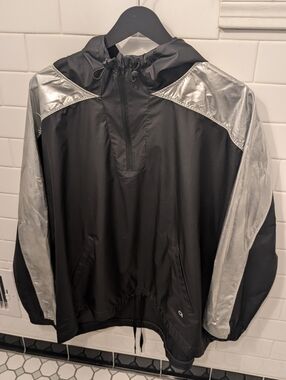 Gap Fit Oversized Black & Silver 🩶 Half Zip Pullover Windbreaker Jacket Sz XL